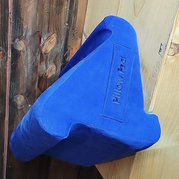 The Pillow Pad Desk Cushion Blue - Picture 2 of 9